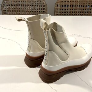 Stella McCartney Trace stretch booties NWOT